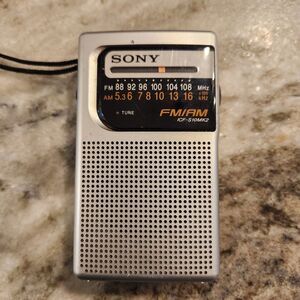 Vintage Sony ICF-S10MK2 Pocket Portable AM/FM Radio Silver Tested Works
